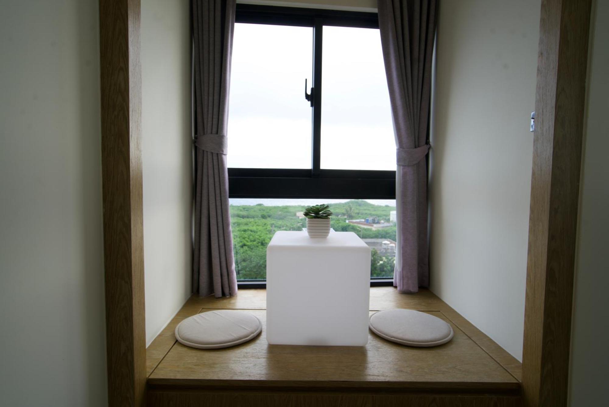 琉球茶室 現代館 Bed and Breakfast Xiaoliuqiu Eksteriør billede