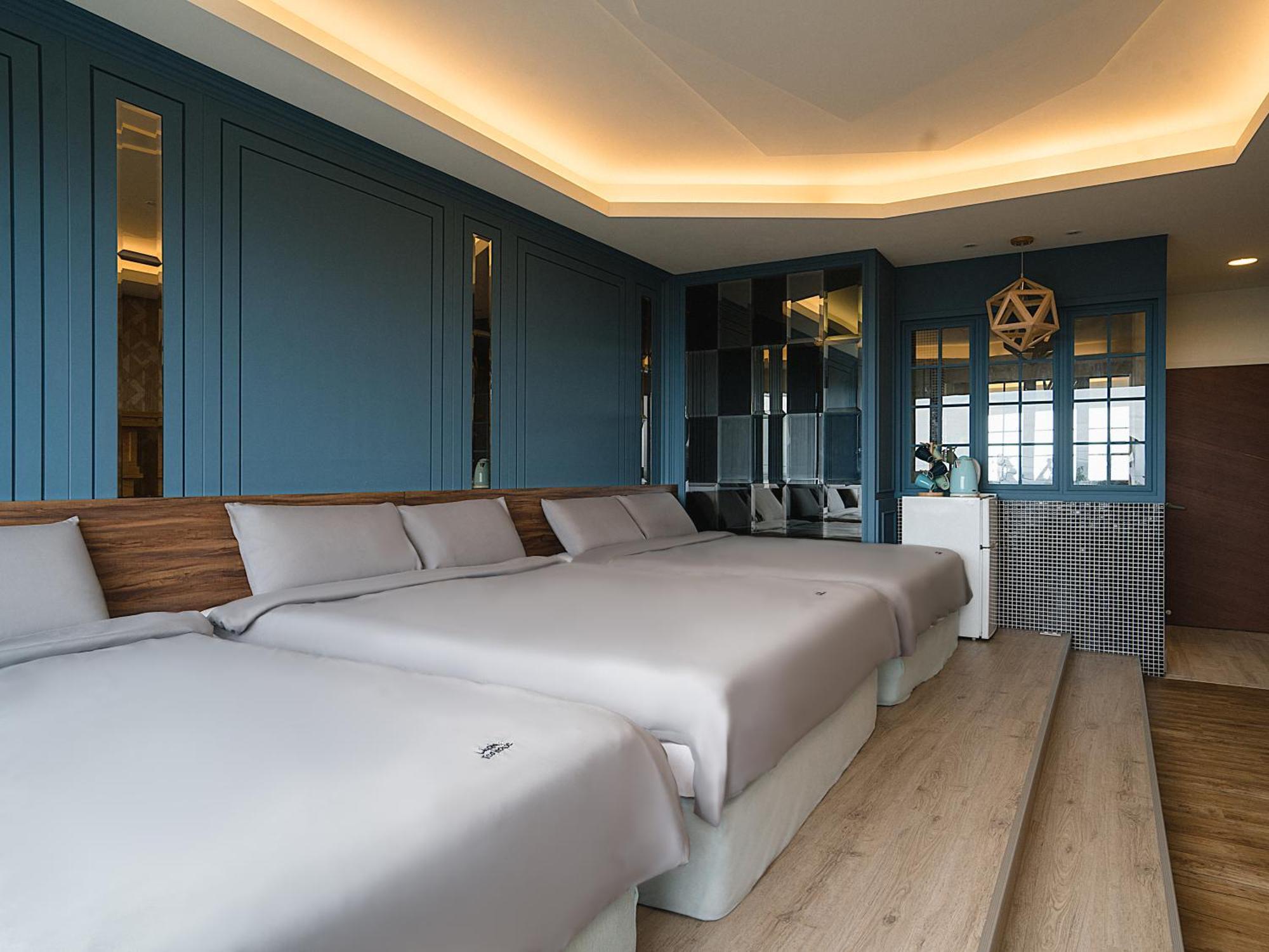 琉球茶室 現代館 Bed and Breakfast Xiaoliuqiu Eksteriør billede
