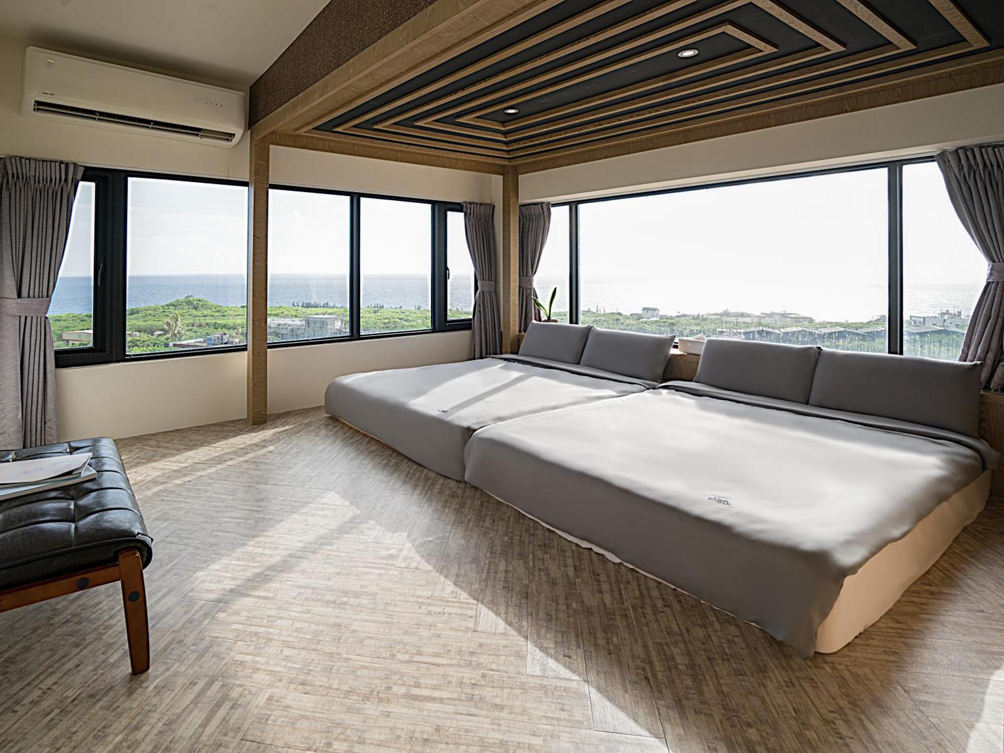 琉球茶室 現代館 Bed and Breakfast Xiaoliuqiu Eksteriør billede