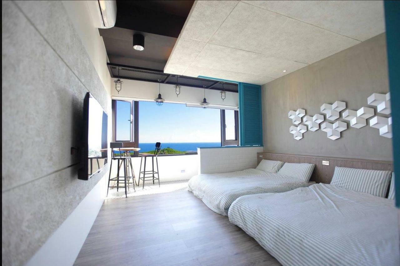 琉球茶室 現代館 Bed and Breakfast Xiaoliuqiu Eksteriør billede